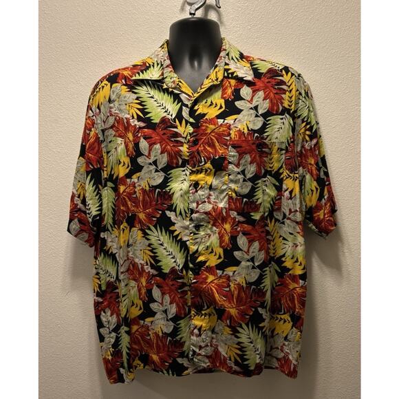 Untied Mens Hawaiian Floral Short Sleeve Button Down Shirt Large‎ Red And Green - Picture 1 of 3